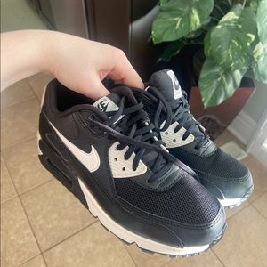 Black & White Air Max 90’s
